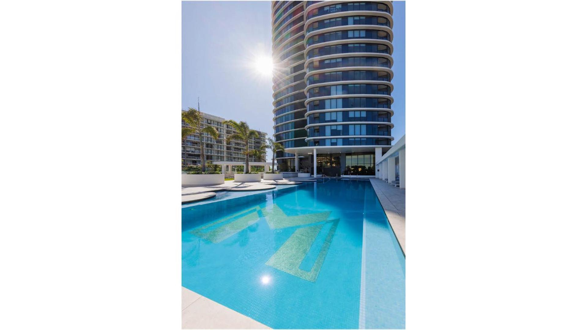 New Build Meriton Beachfront Gold Coast Esterno foto