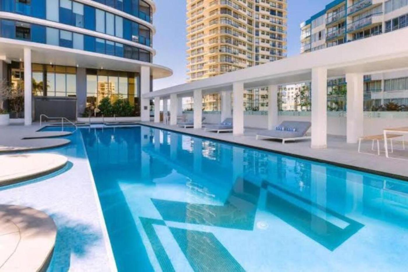 New Build Meriton Beachfront Gold Coast Esterno foto